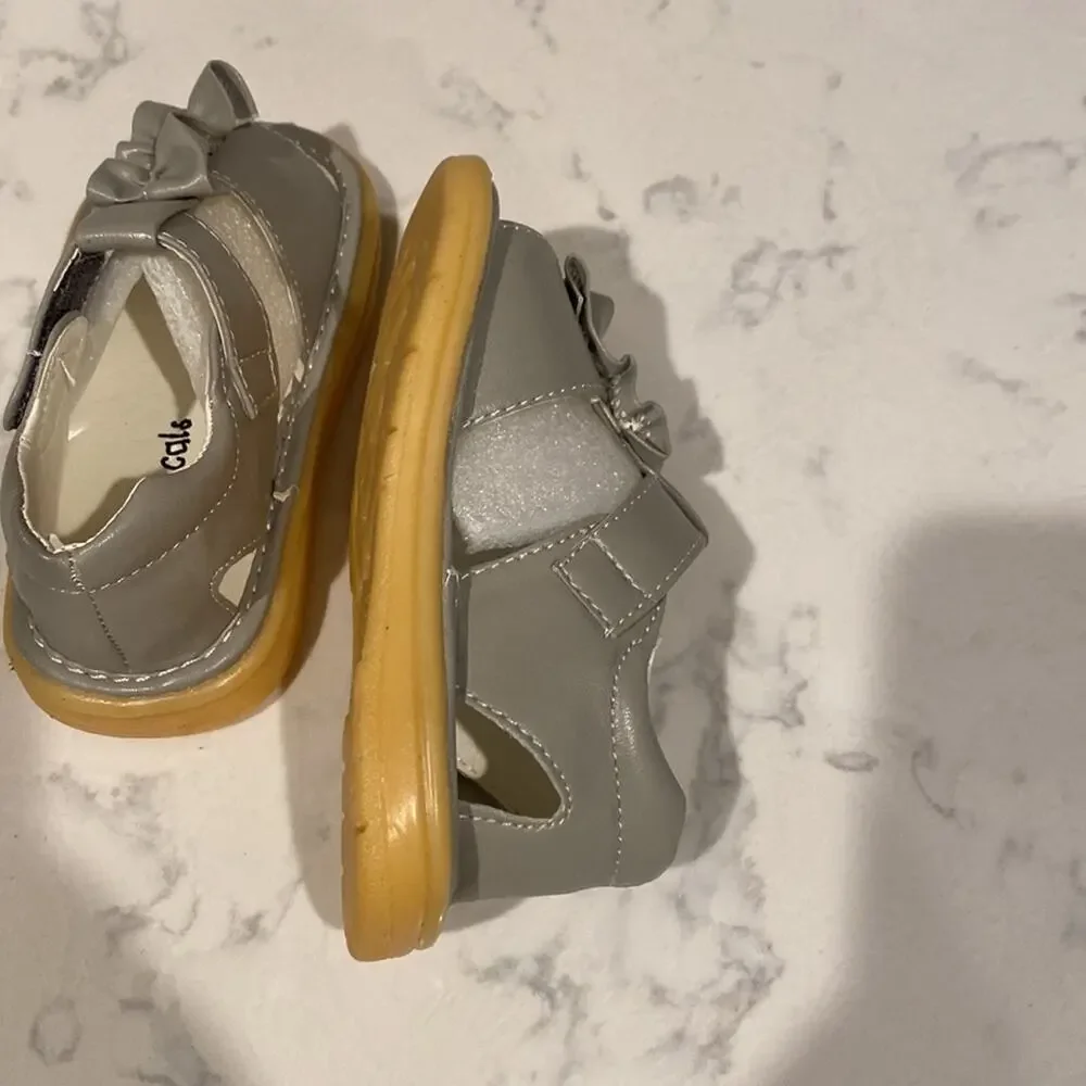 Little Rascals grey ruffled sandals hook and loop closure toddler size 8 summer